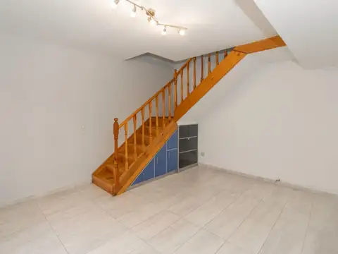 Depto Tipo Casa en Venta en Mataderos, USD 99.000
