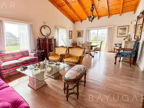 Casa en Alquiler de 3 dormitorios