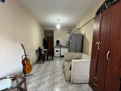 *OFICINA DE 28 M2 CON BALCON AL FREMTE