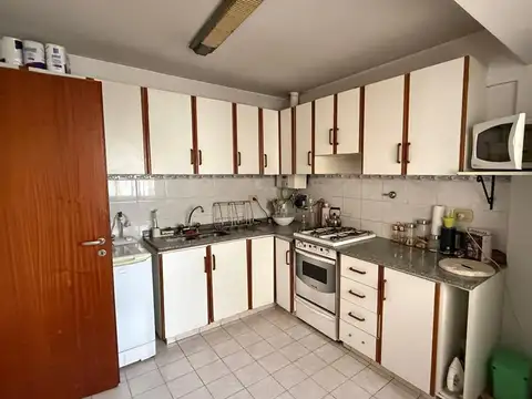 Departamento en Venta en San Isidro Vías / Rolon, USD 180.000