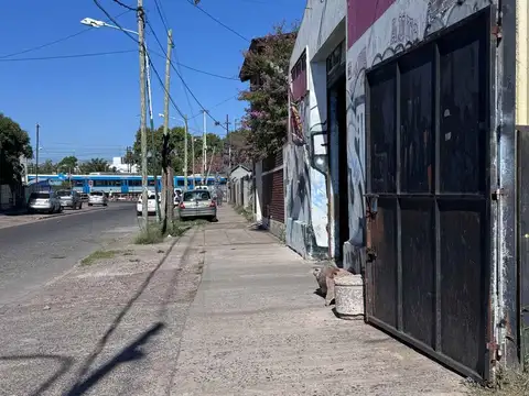 VENTA LOTE COMERCIAL CON GALPÓN ESTACIÓN DE MERLO