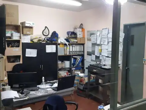 Excelente Deposito mixtura 3. Distrito Audiovisual. EN VENTA!