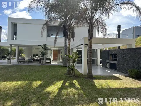 Casa en Alquiler en El Encuentro, USD 4.200