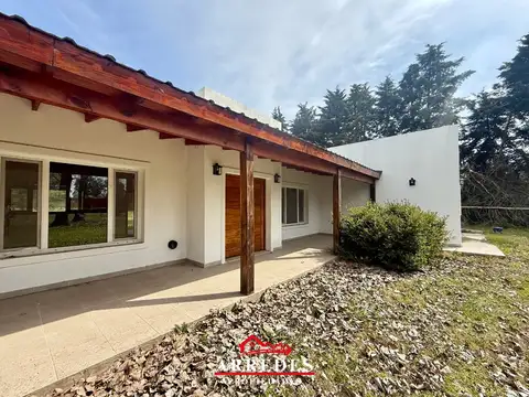 Venta · Casa 4 ambientes · Apta Crédito · El Solar de Capilla · 100