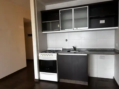 ALQUILER MONOAMBIENTE CON BALCÓN EN CABALLITO