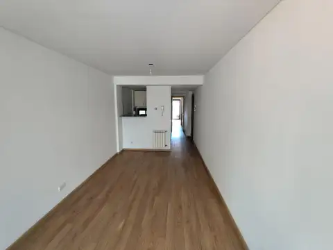 Casa en Alquiler con 1 cochera