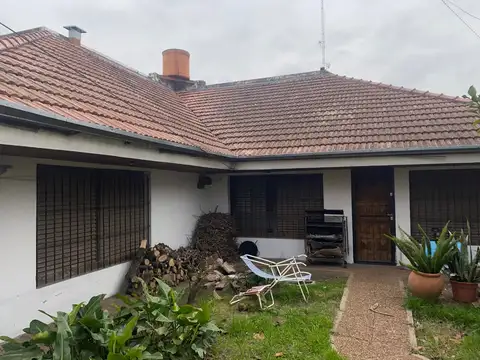 Cuyo Nº377 esq Ucrania