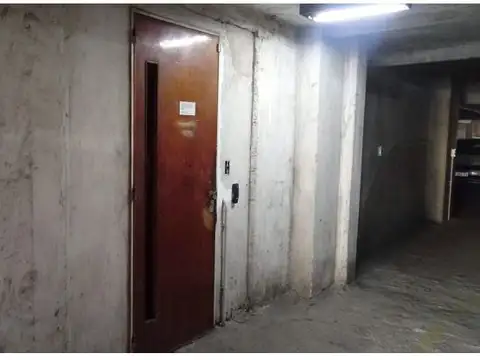 Cómoda cochera en pleno centro