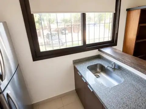 Depto Tipo Casa en Alquiler de 2 ambientes