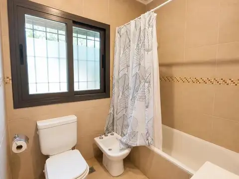 Depto Tipo Casa 2 ambientes con 1 baño