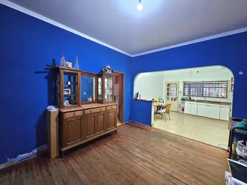 PH TIPO CASA 3 AMB AL FRENTE Y EN PLANTA BAJA CON JARDIN