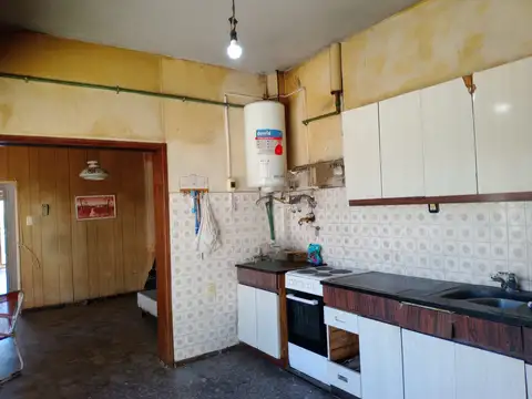 Casa en alquiler, solo Uso Comercial, en 1° Piso