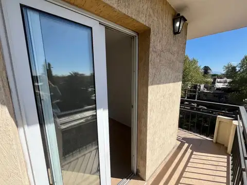 Departamento 4 ambientes con 1 baño