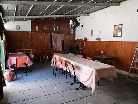 Casa 3 ambientes con 2 baños