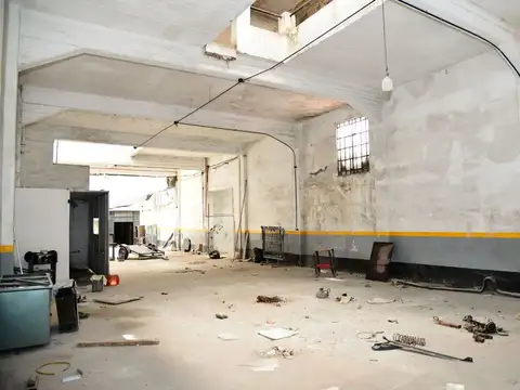 Galpon en Venta en Villa del Parque, USD 740.000