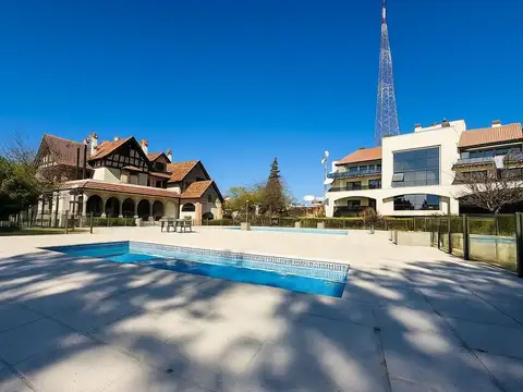 Departamento en Venta en Cerro De Las Rosas, USD 370.000