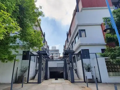 Carlos Pellegrini al 100