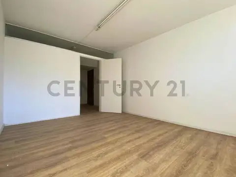 San Lorenzo 900, Piso 4