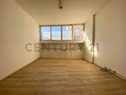 Venta - Oficina al frente – San Lorenzo 933, Rosario, centro