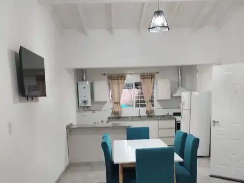 Casa 3 ambientes con 1 baño