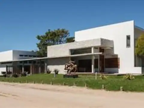 Departamento en Punta 30