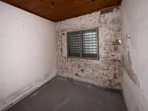 Casa 4 ambientes con 1 baño