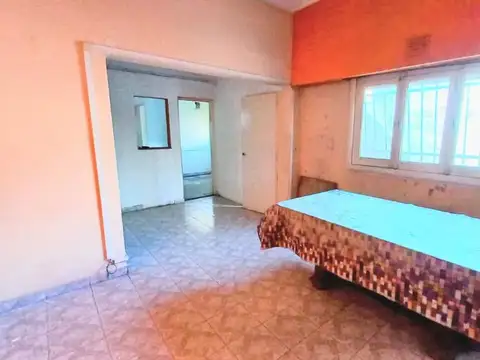 Avenida Hipólito Yrigoyen 3800