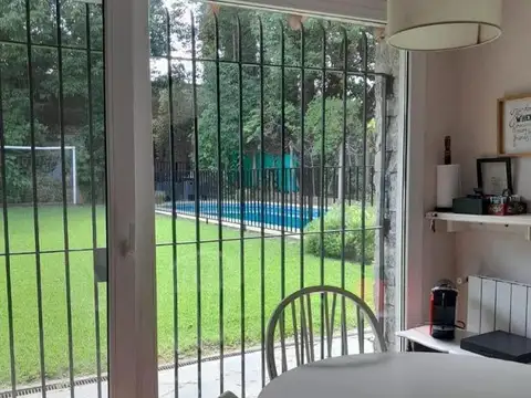 Casa 6 ambientes con 3 baños