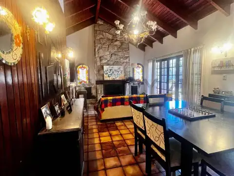 Casa en Venta de 5 dormitorios