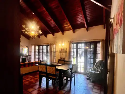 Casa en Venta en Granja De Funes, USD 279.000