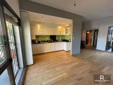 Departamento 5 ambientes con 2 baños