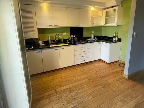 Departamento en Alquiler en Echesortu, $ 950.000
