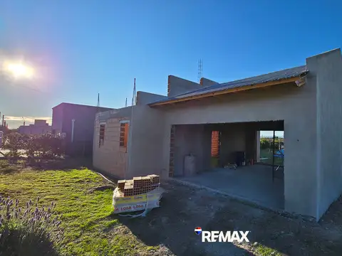 CASA EN CONSTRUCCION BARRIO PATAGONIA LOTE 800M2