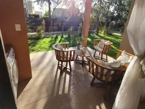 Departamento en Altos de la Cañada