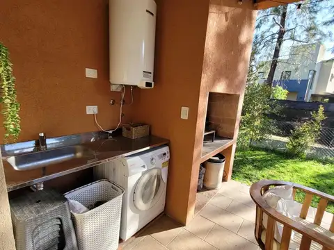 Departamento en Altos de la Cañada