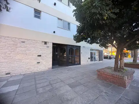 Av. Mitre 1000, Piso 6