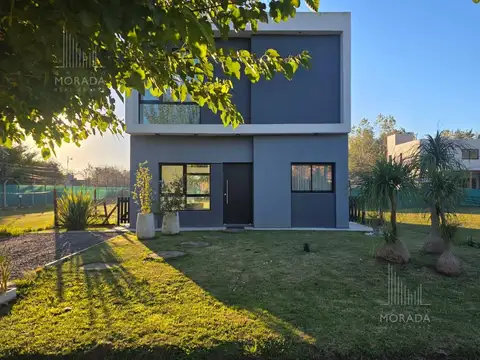 Casa en alquiler de 5 ambientes en barrio privado de Pilar