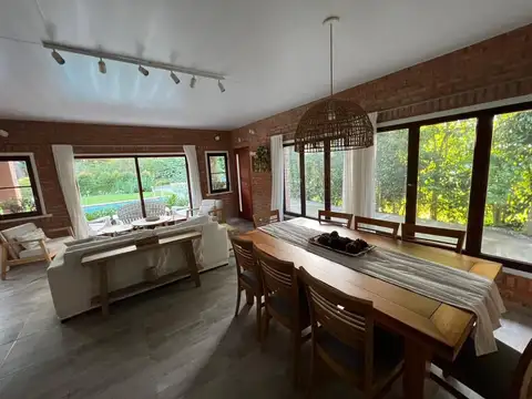 Casa en Venta al Este
