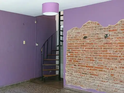 Casa en Venta con 5 cocheras