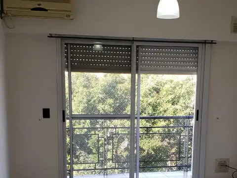 Departamento en Alquiler en Florida Mitre/Este, $ 700.000