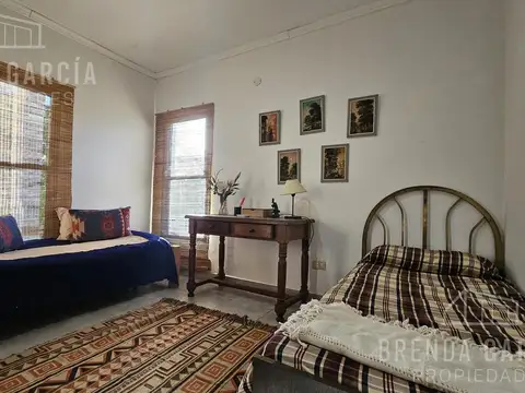 Casa en Alquiler con 1 cochera
