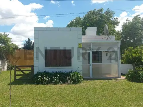 Casa en Venta con 1 cochera