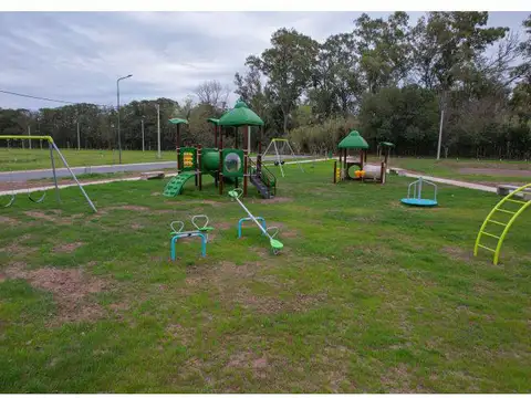 Terreno en Barrio Las Tipas, Alvarez- 400m2