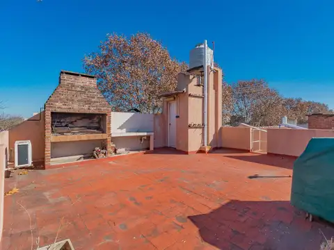 Casa en Venta en Villa Pueyrredon, USD 240.000