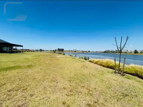 Terreno en Venta de 737,0 m2