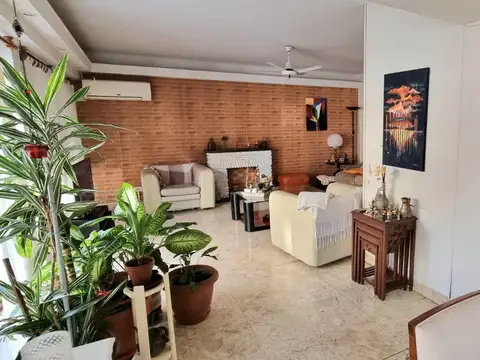 Departamento en Venta de 4 dormitorios