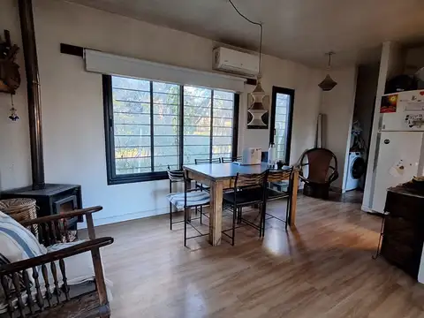 Casa contenedor en la naturaleza