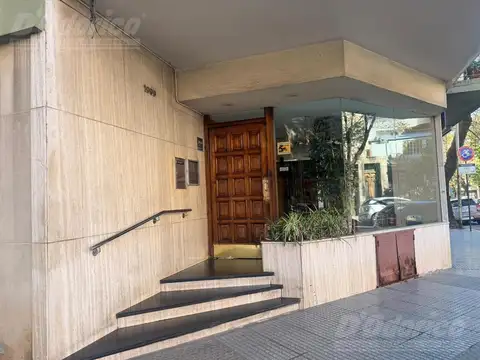 Departamento de 1 dormitorio en venta en Flores