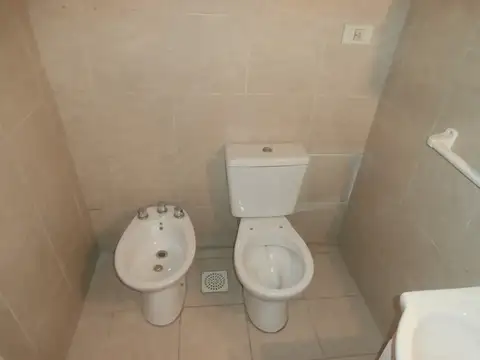 Pi Y Margall 400, Piso 1