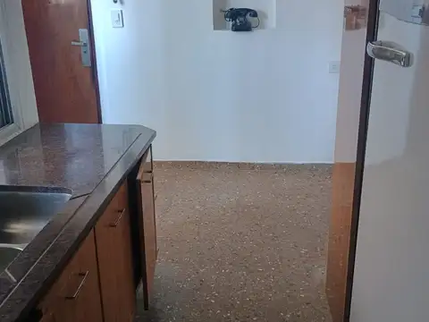 Departamento 3 ambientes con 1 baño